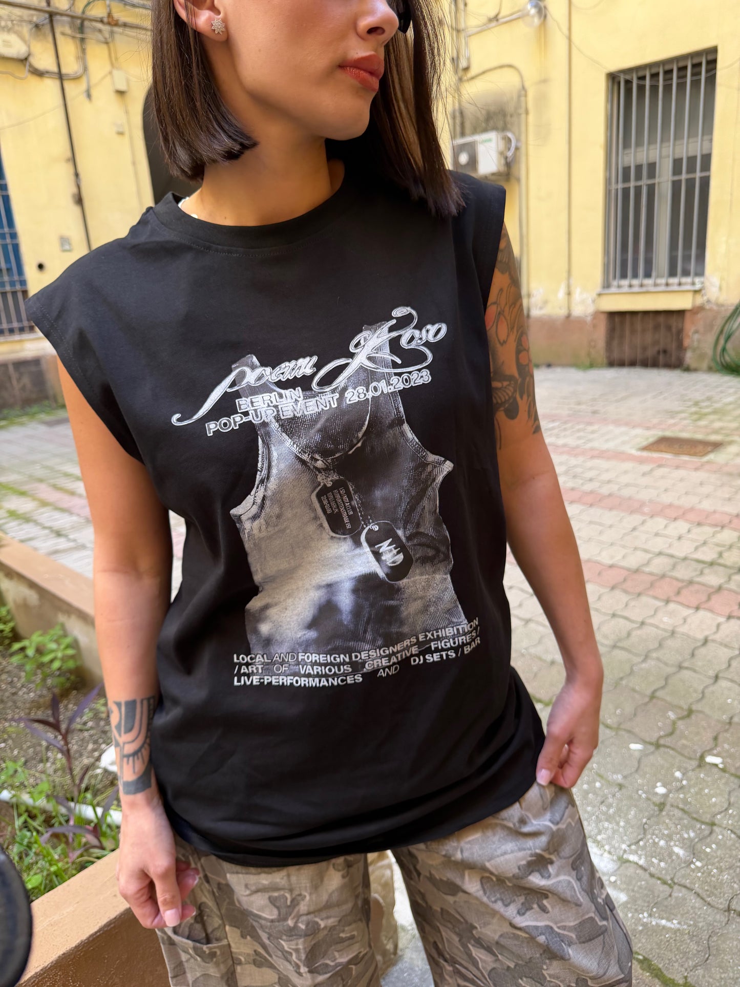 Canotta graphic