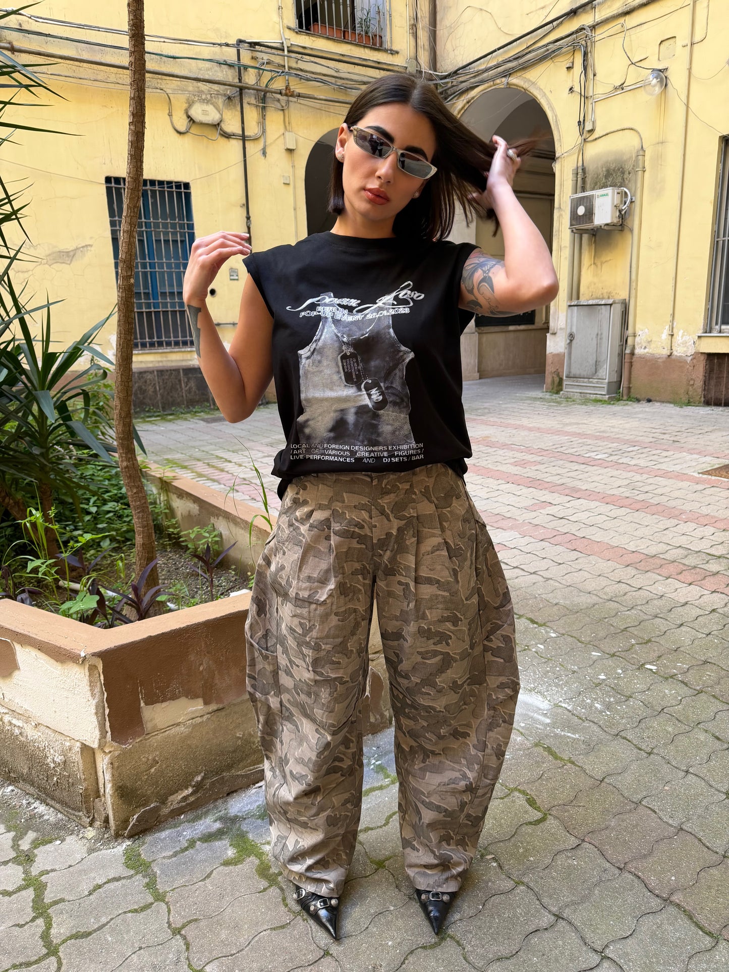 Canotta graphic