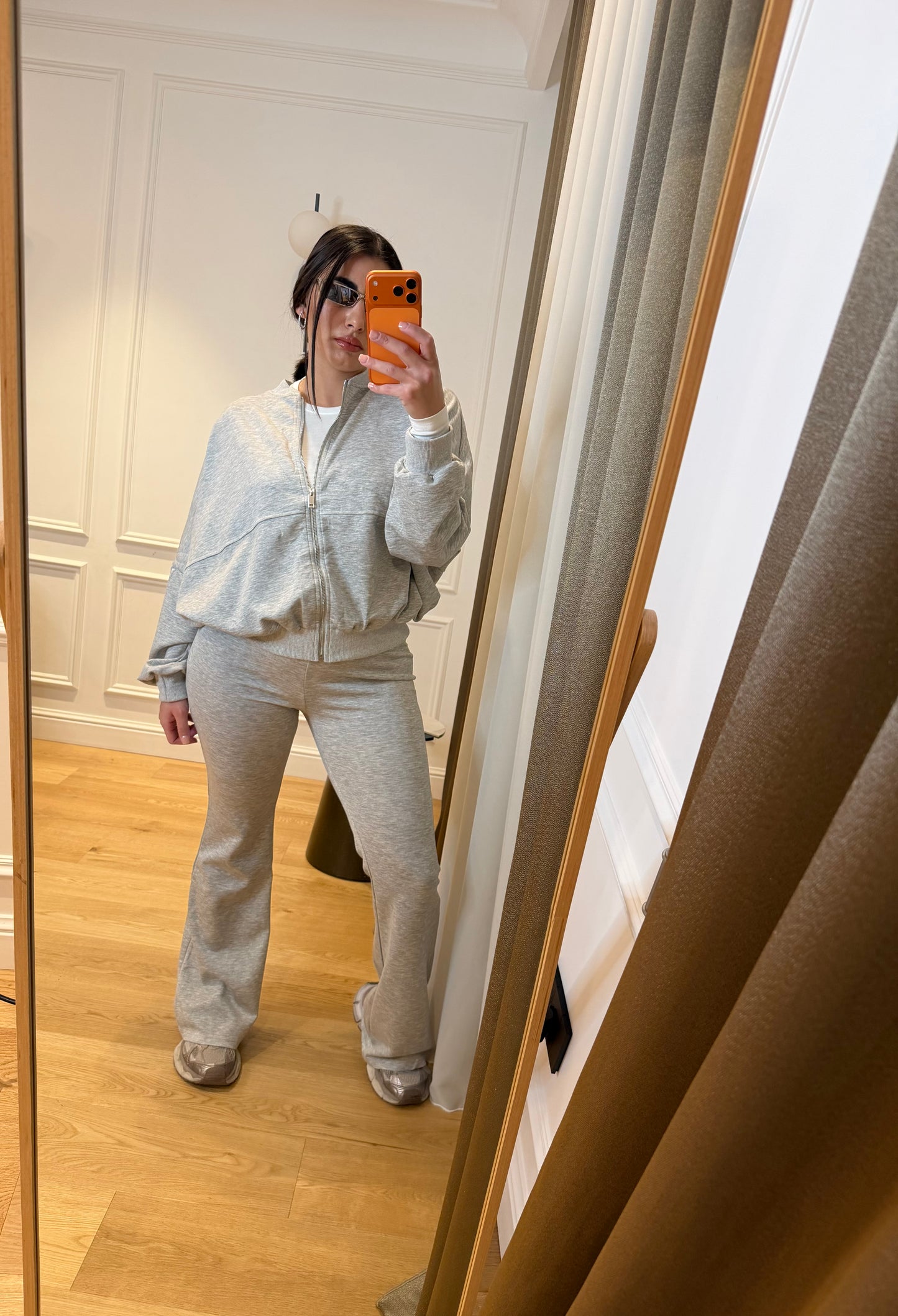 Tuta soft grey