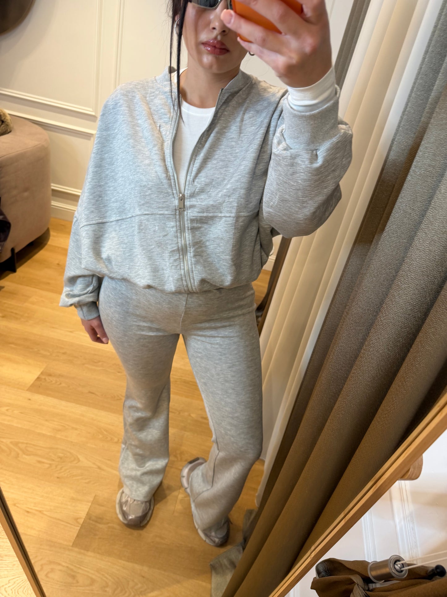 Tuta soft grey