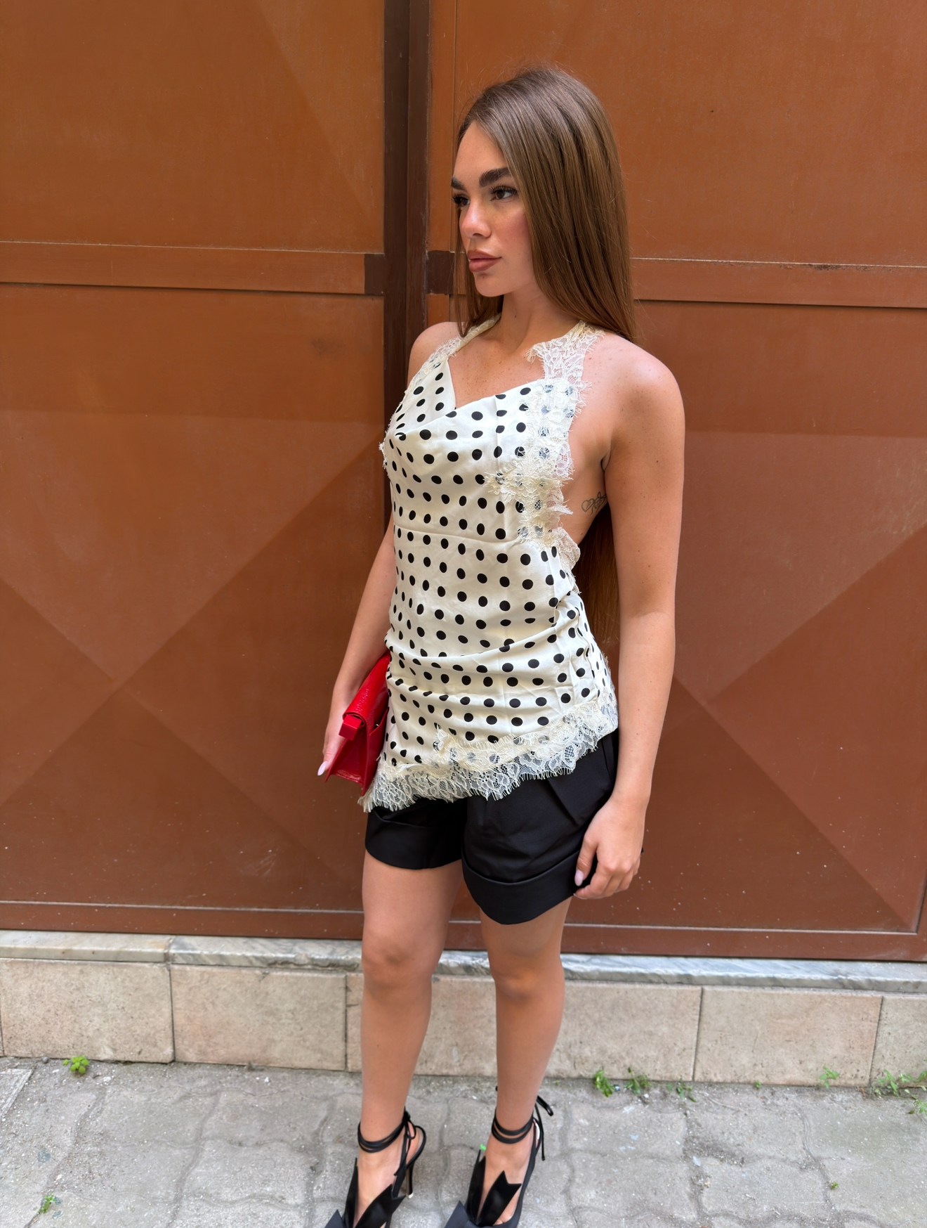 Top pois e pizzo bianco